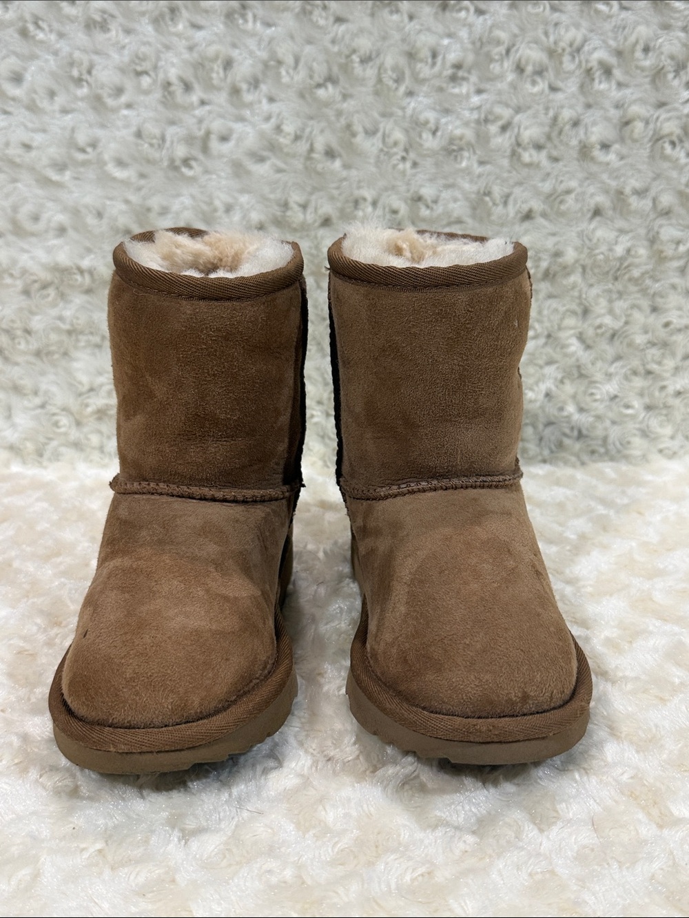 UGG Classic Short Boots, fot toddler girl sz 11